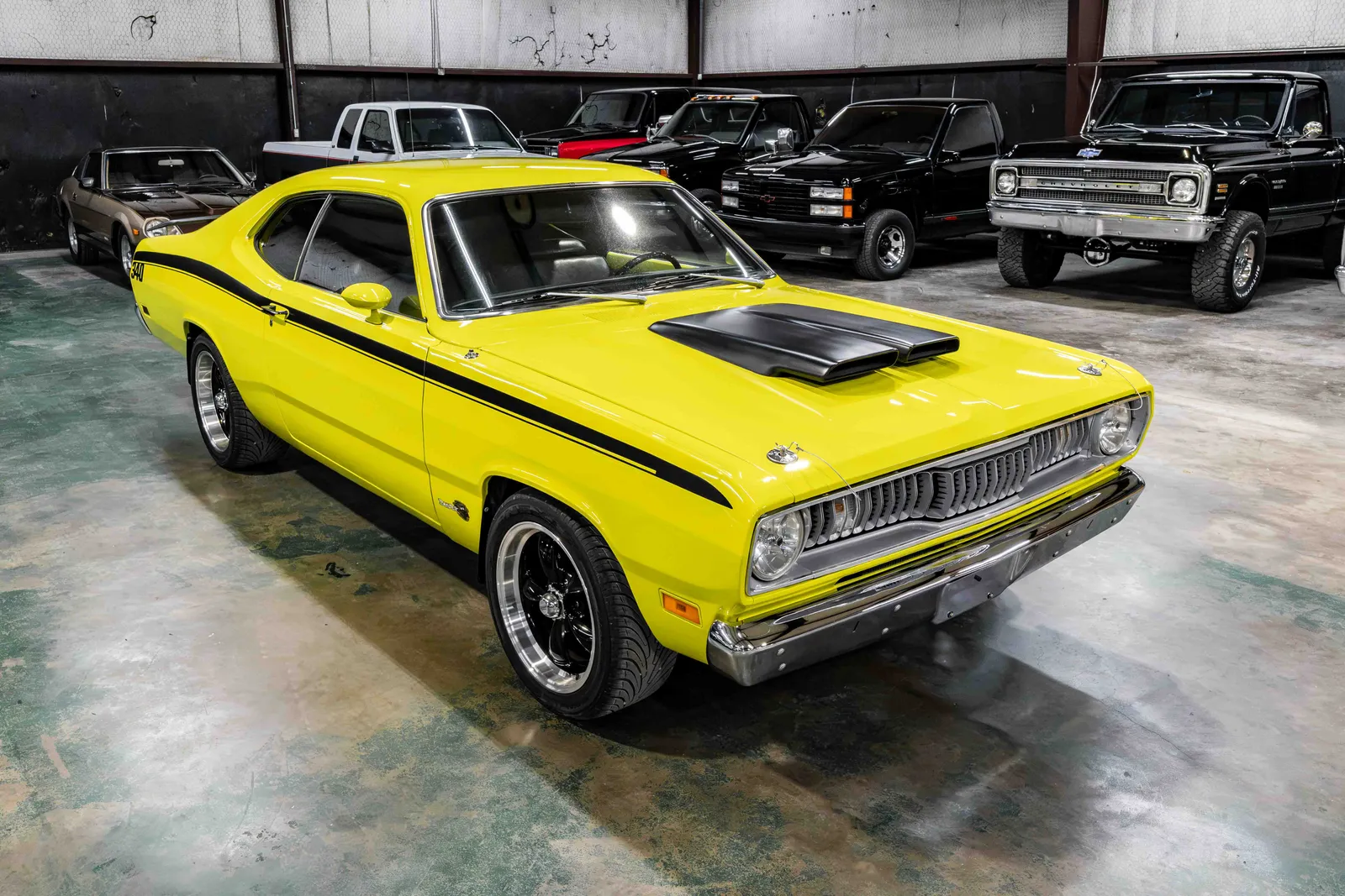 1971-Plymouth-Duster-Curious Yellow-VL29C1B233577-39.jpg